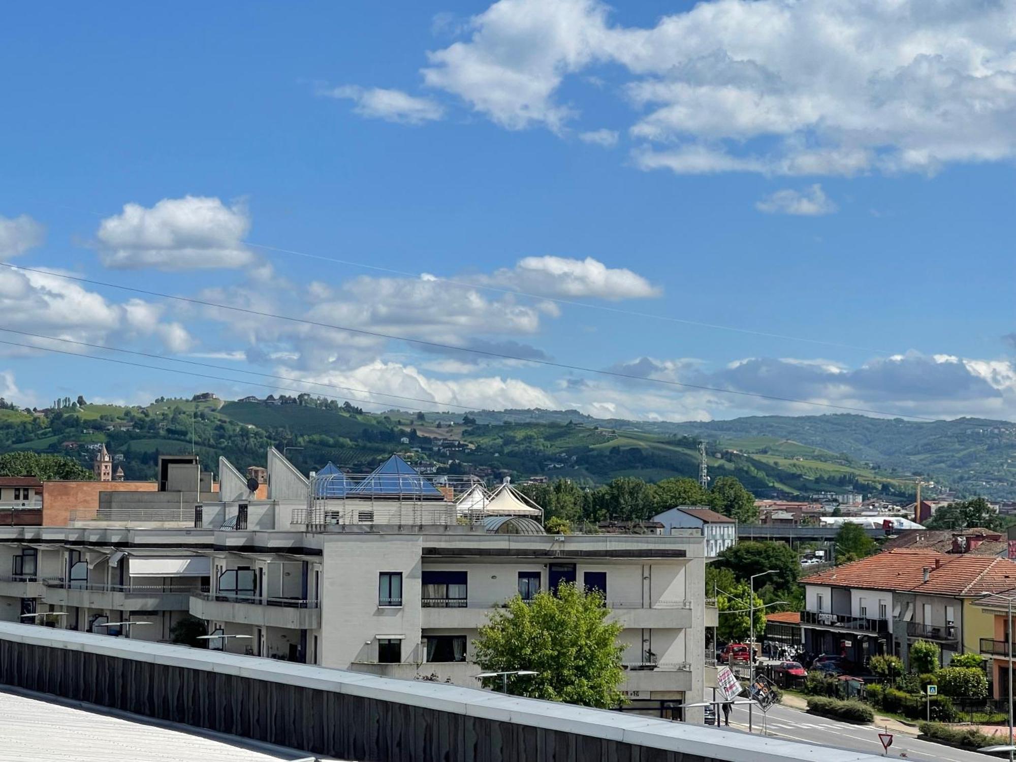 Borgo Divino Apartment Alba  Bagian luar foto